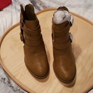 NWOT brown booties